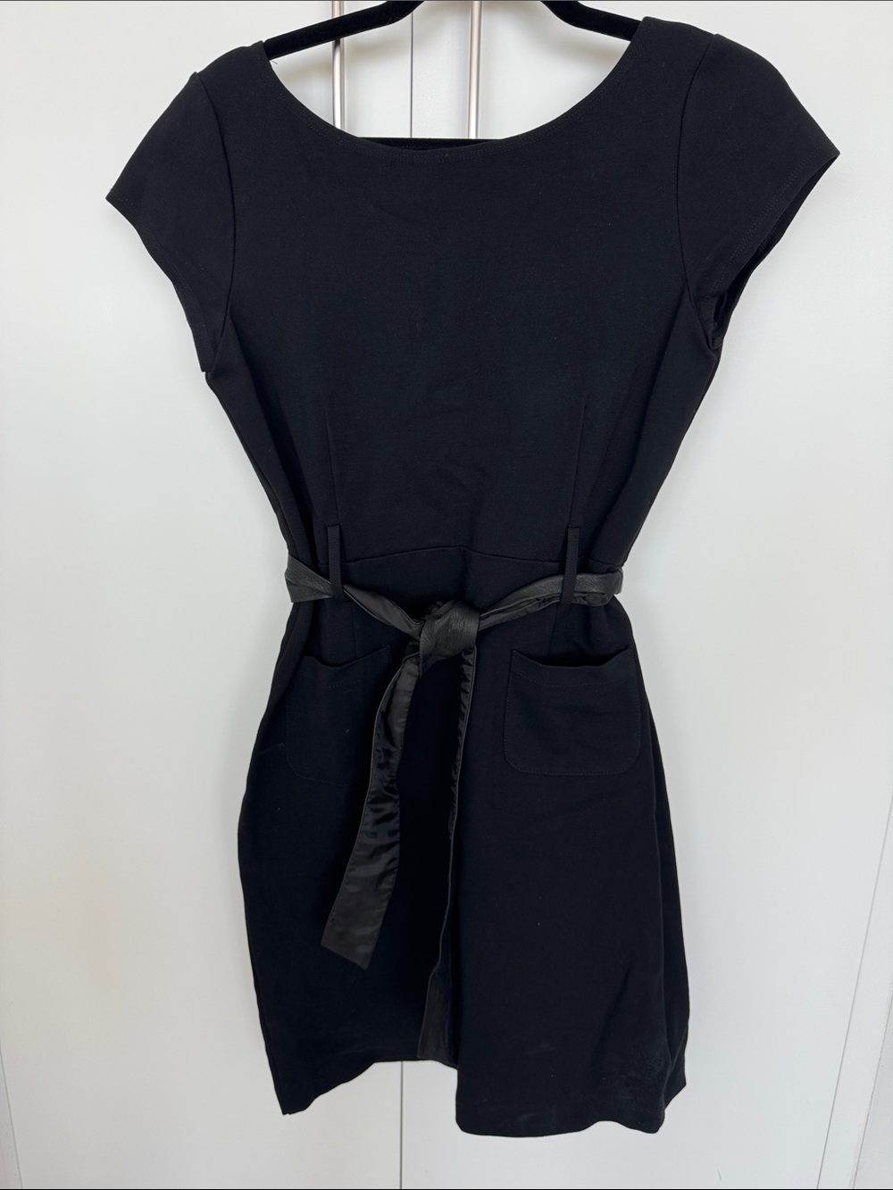 Theory Black Cap-Sleeve Dress with Waist Tie/ patch pockets